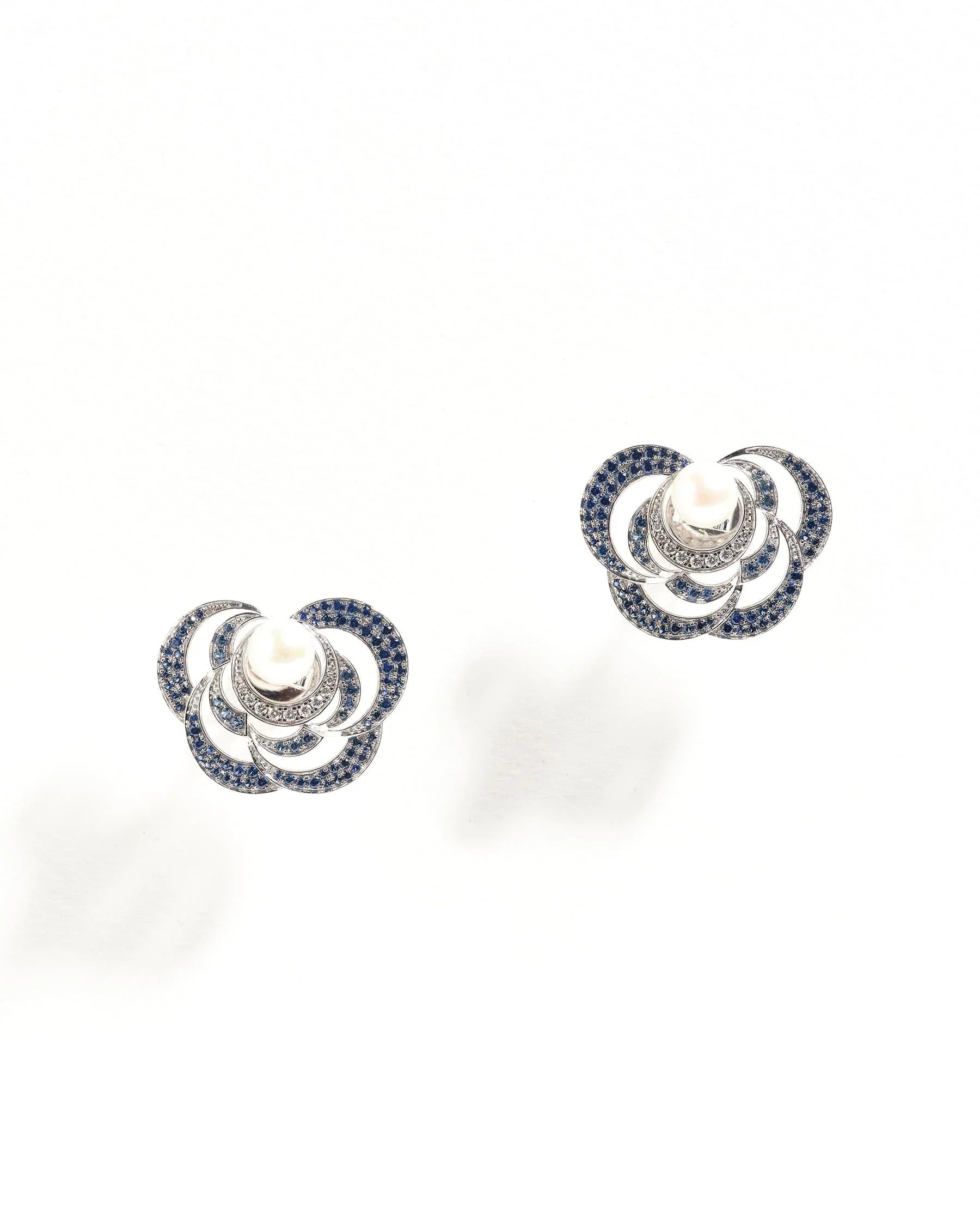 Akshita Rattha Earrings Floralis Earrings - Blue sapphire