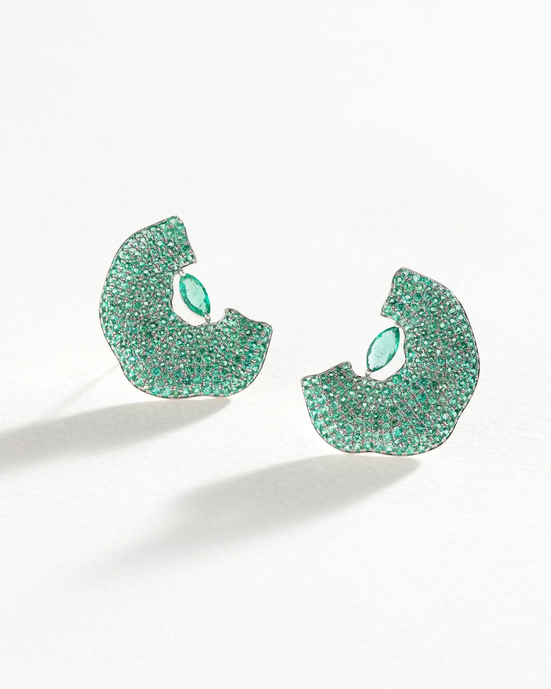 Akshita Rattha Earrings Gorgonia Earrings - Emerald